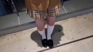 逼毛很多的美女少妇诱惑狼友，听狼友指挥脱光了玩弄骚穴，道具抽插骚逼，让大哥玩弄骚奶子，撅着屁股玩骚逼